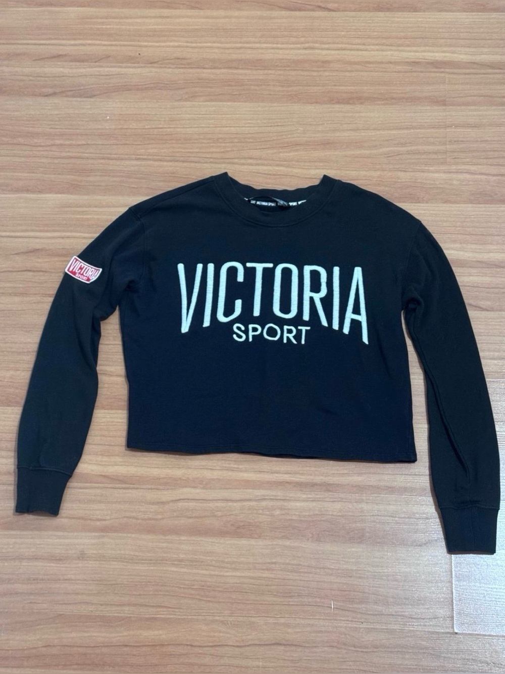 Victoria Sport Black Cropped Crewneck Sweatshirt Size XS